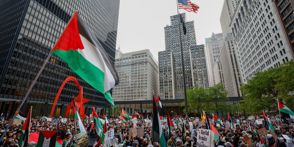 Pro-Palestinian caravan shuts down interstate in Chicago, demonstrators confront lawmakers to demand ceasefire - Vimarsana News
