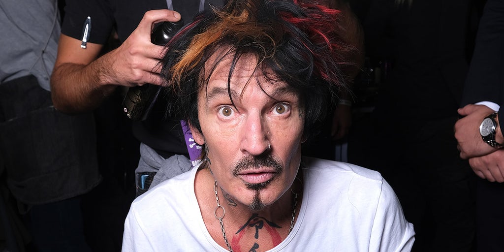 Tommy Lee accused of sexual assault during 2003 helicopter ride - Vimarsana News