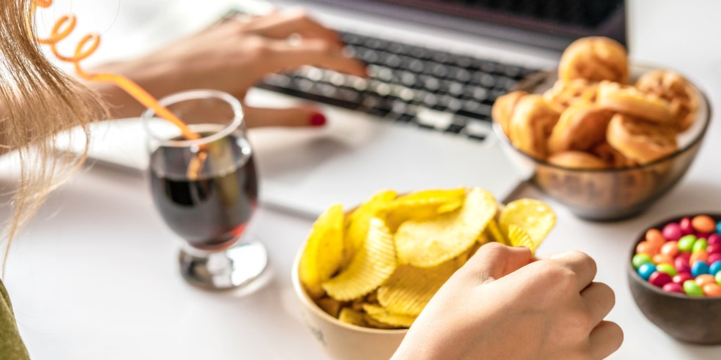 Snacks pack more calories than a single meal for US adults, study finds - Vimarsana News