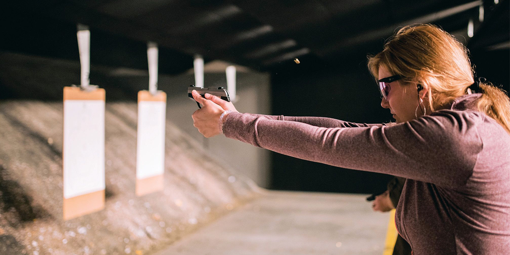 Armed mom schools Congress on booming female gun ownership: 'refuse to stand by' - Vimarsana News
