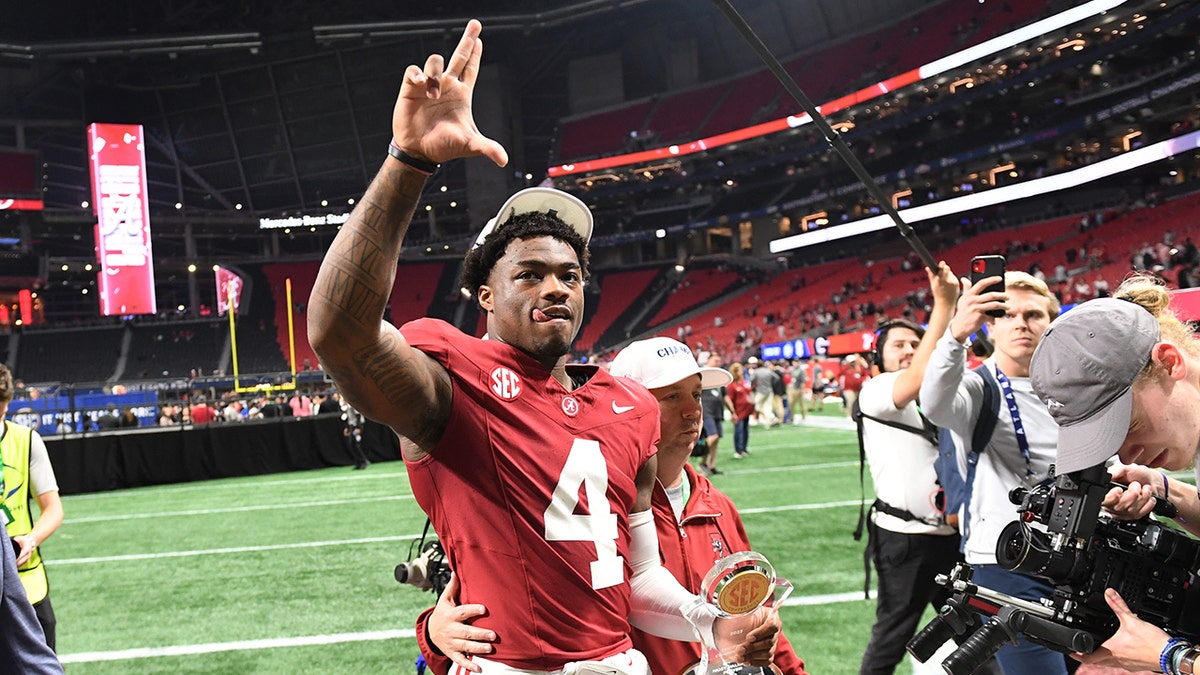 Alabama’s Jalen Milroe Announces Return For Senior Year | Fox News