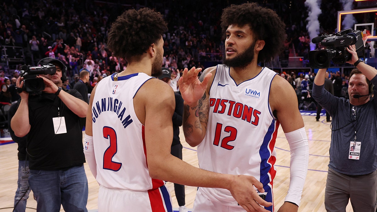 Pistons snap recordbreaking losing streak with first win since October