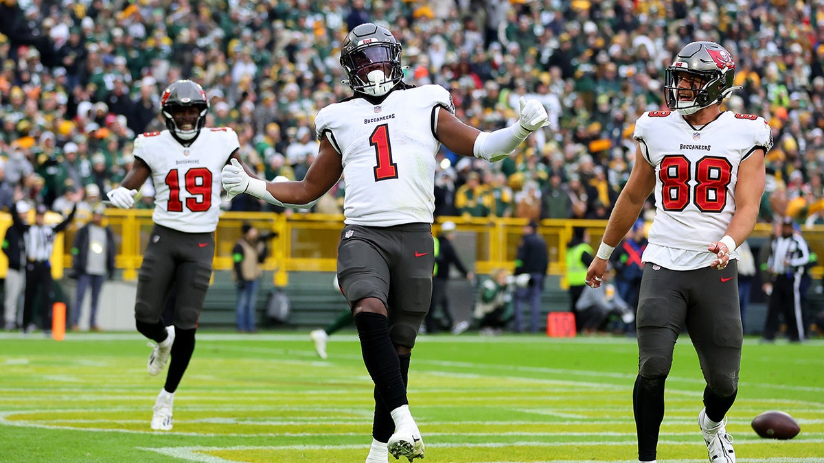 Bucs Remain Atop NFC South Standings After Beating Packers | Fox News