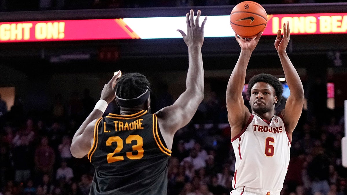 Bronny James Makes USC Debut Months After Cardiac Arrest, LeBron ‘proud ...