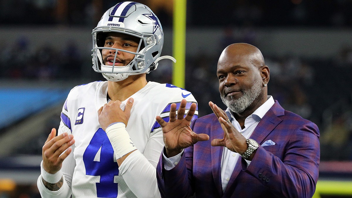 Emmitt Smith talks Cowboys' Super Bowl hopes: 'More concerned about what's  between our ears
