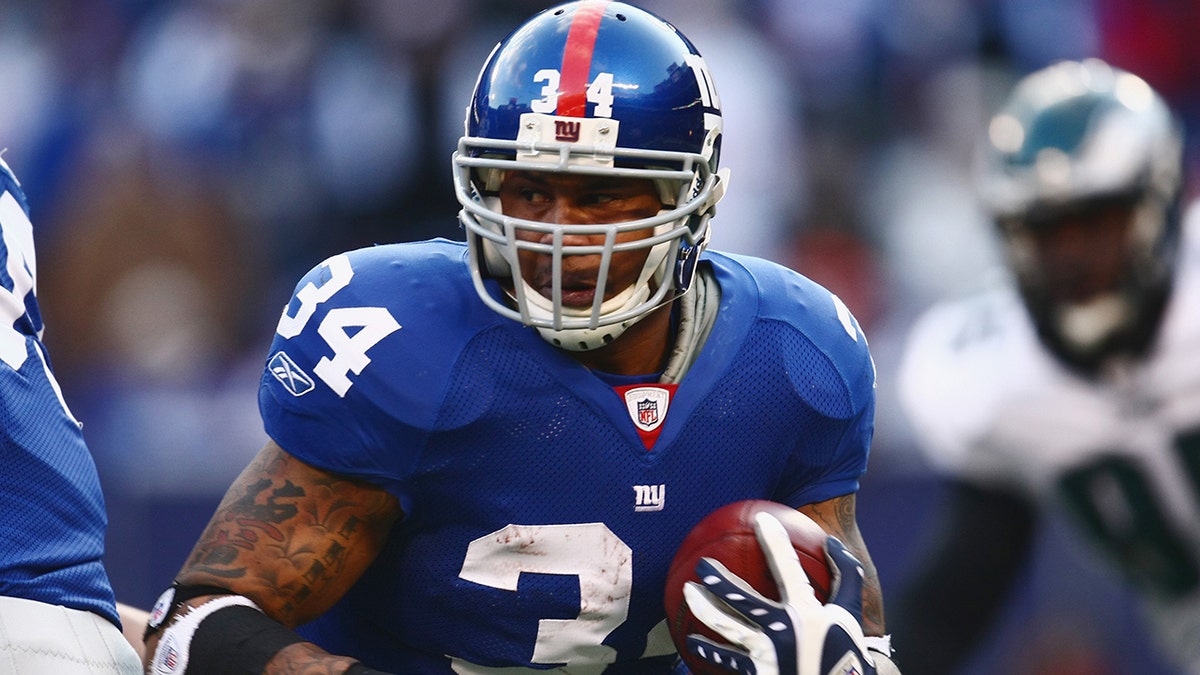 Ngôi Sao Của Ex-Giants Tiki Barber Về Việc đồng đội Cũ Bị Bắt: 'Thật ...