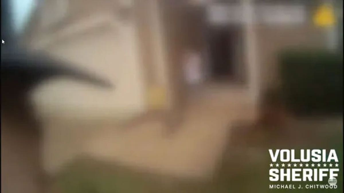 FL deputy rushes to girl