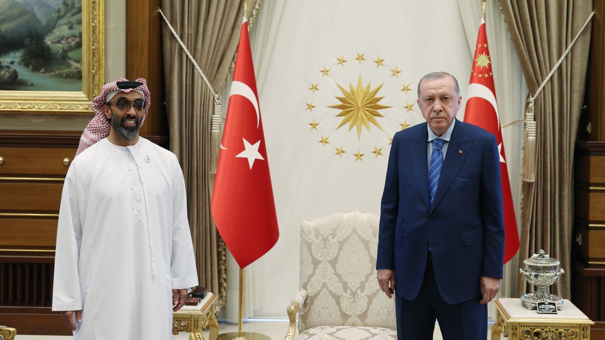 Turkey UAE meeting