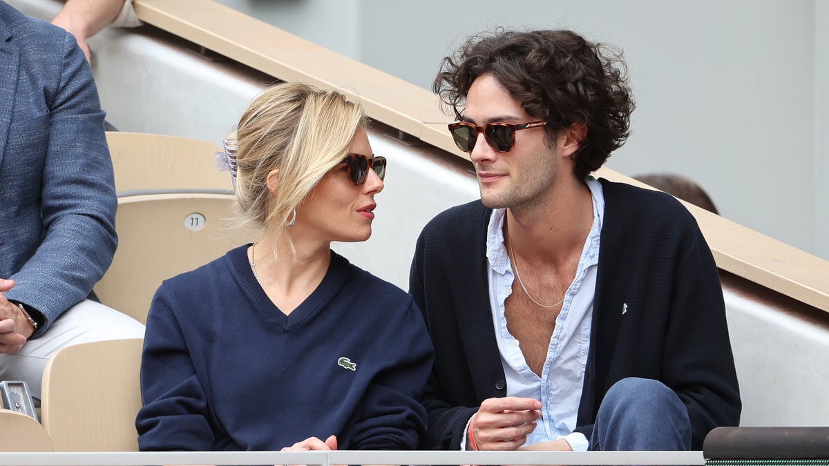 Sienna Miller and Oli Green in 2022