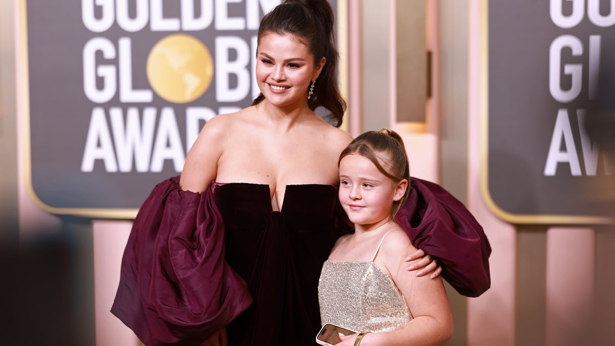 selena gomez sister gracie at the golden globes