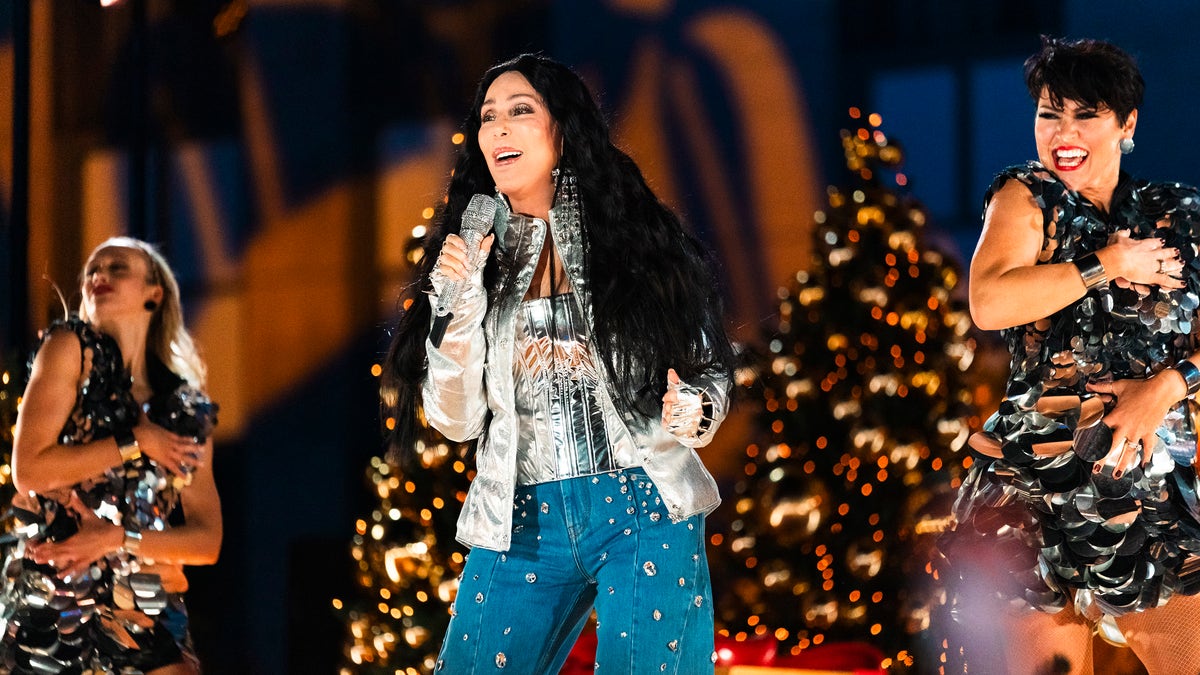 Cher performs at Rockefeller Center Christmas Tree Lighting