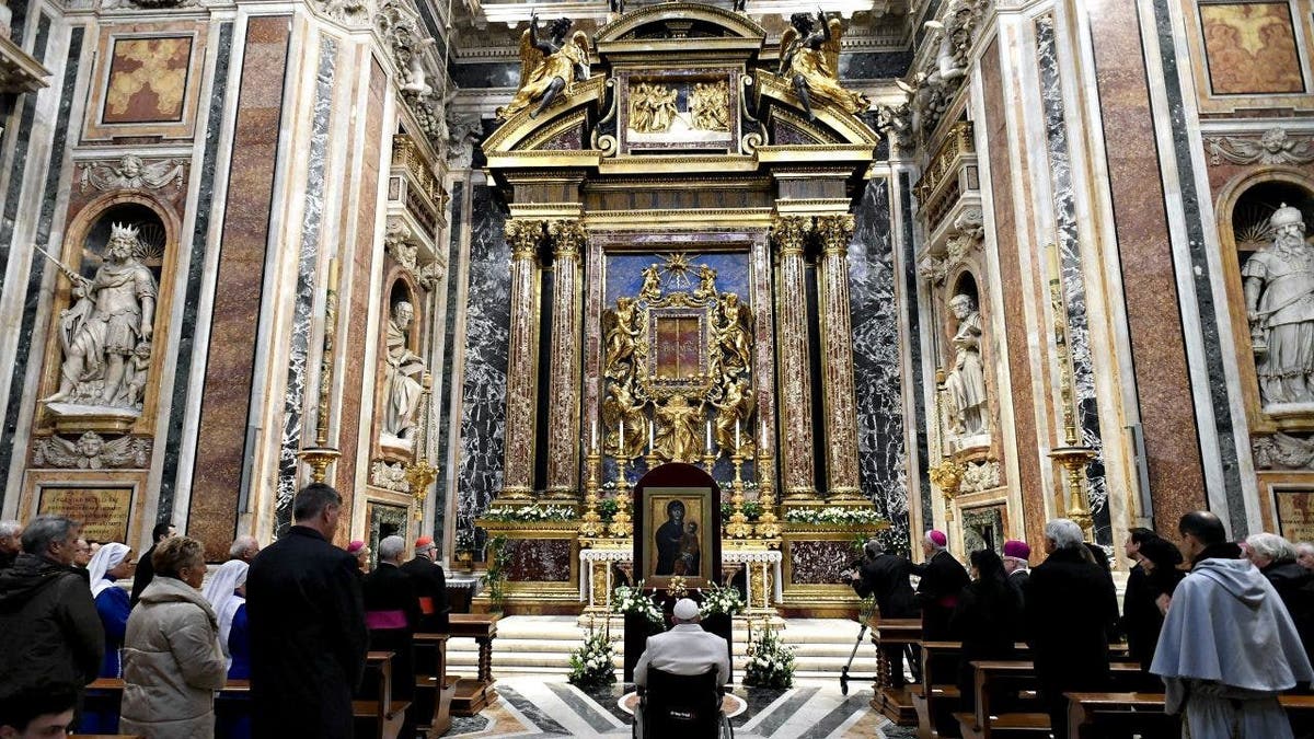St Mary Major Basilica pope icon