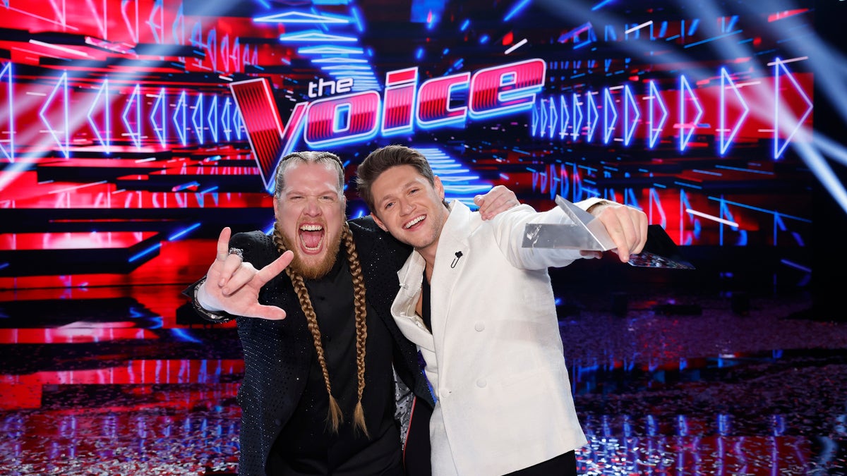 Niall Horan and 'The Voice' winner Huntley