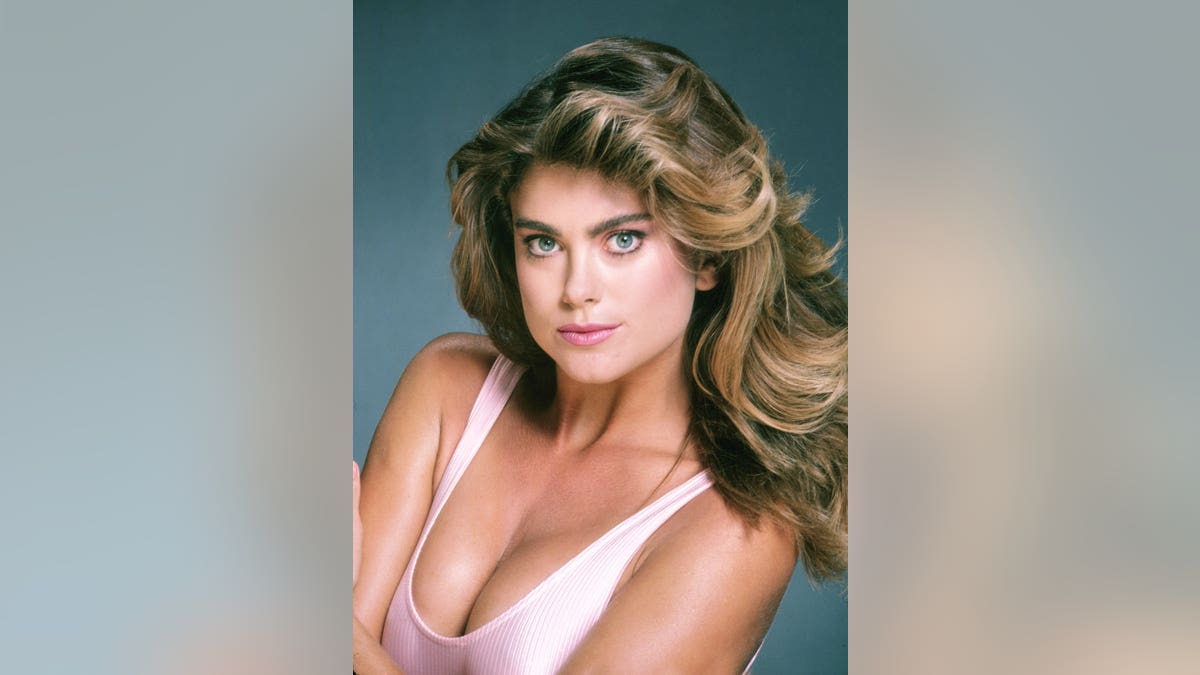 Kathy Ireland modeling in 1983