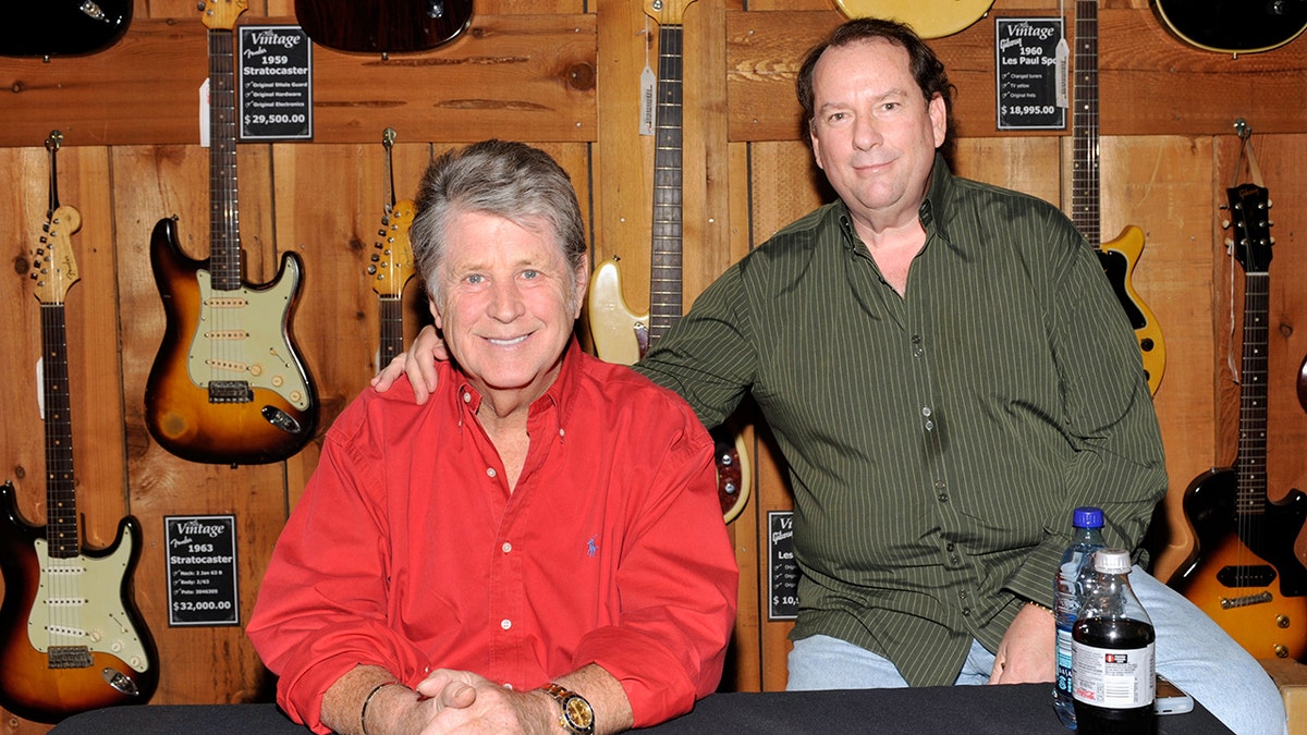 A photo of Brian Wilson and Jeffrey Foskett