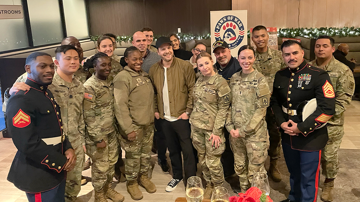 gavin degraw and military