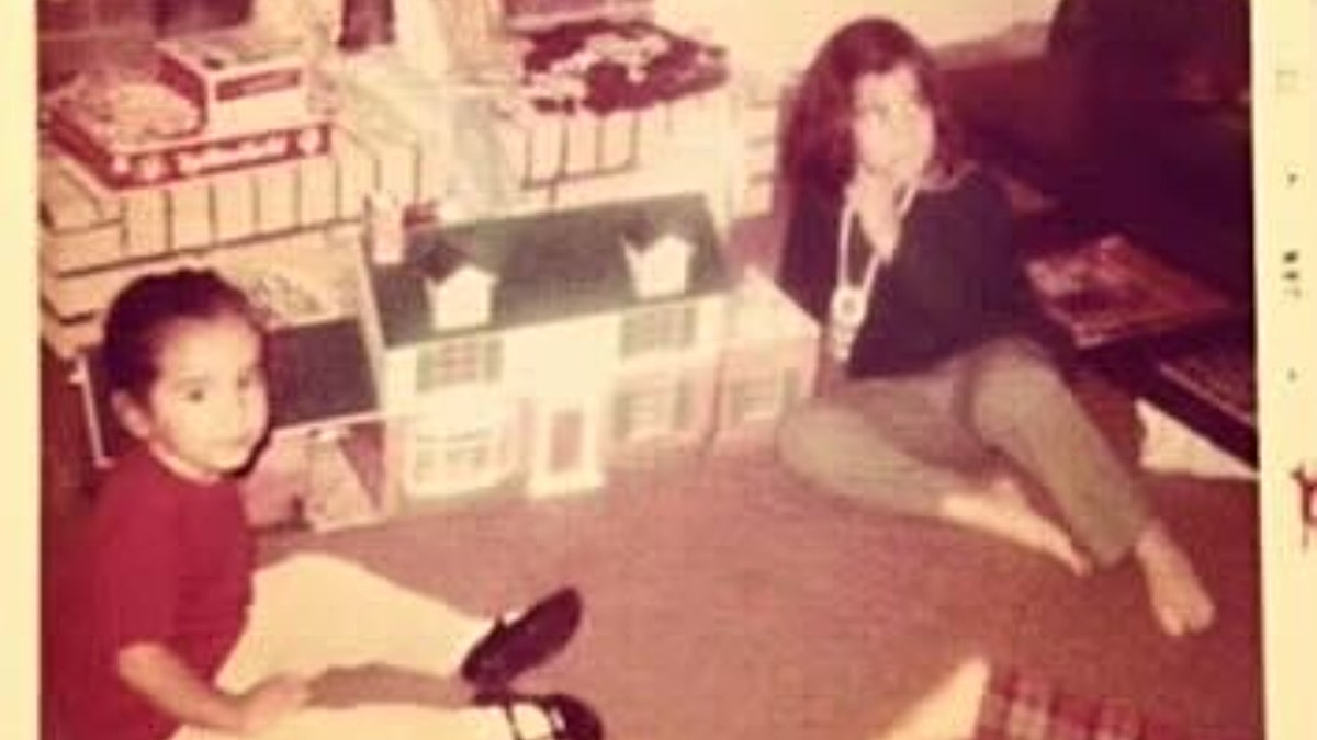 Anita Byington (left) and Kristina Byington (right) on Christmas in 1971.