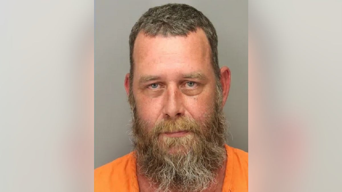 Florida man allegedly poisons nephew’s sandwich with eyedrop solution because he ‘hated’ him: police 2 Image of James Leach wearing an orange jumpsuit