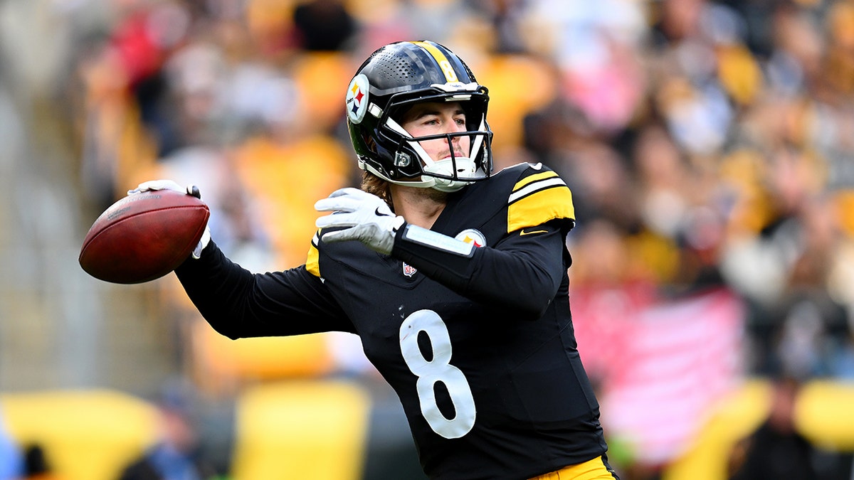 Steelers' Kenny Pickett expected to miss time as ankle injury needs  surgery: reports