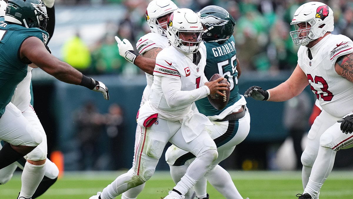 Kyler Murray se revuelve