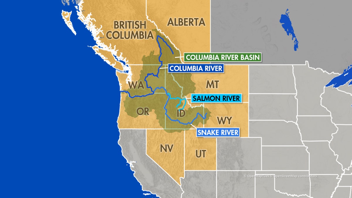 Map of Columbia River Basin covering Washington, Oregon, Nevada, Utah, Wyoming, Montana and British Columbia and Alberta