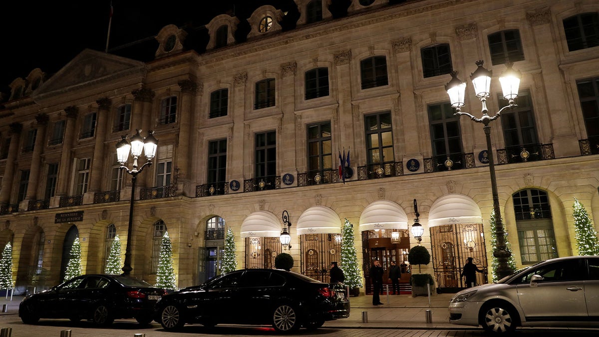 Paris’ luxury Ritz hotel finds guest’s missing ring worth $800K in vacuum cleaner bag FRANCE-CRIME-ROBBERY-HOTEL-RITZ