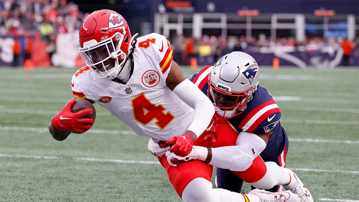 Chiefs vs Patriots flexed out of Monday Night Football Week 15