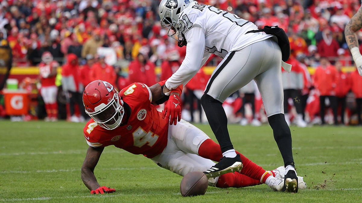 Chiefs great calls out Patrick Mahomes, Travis Kelce over