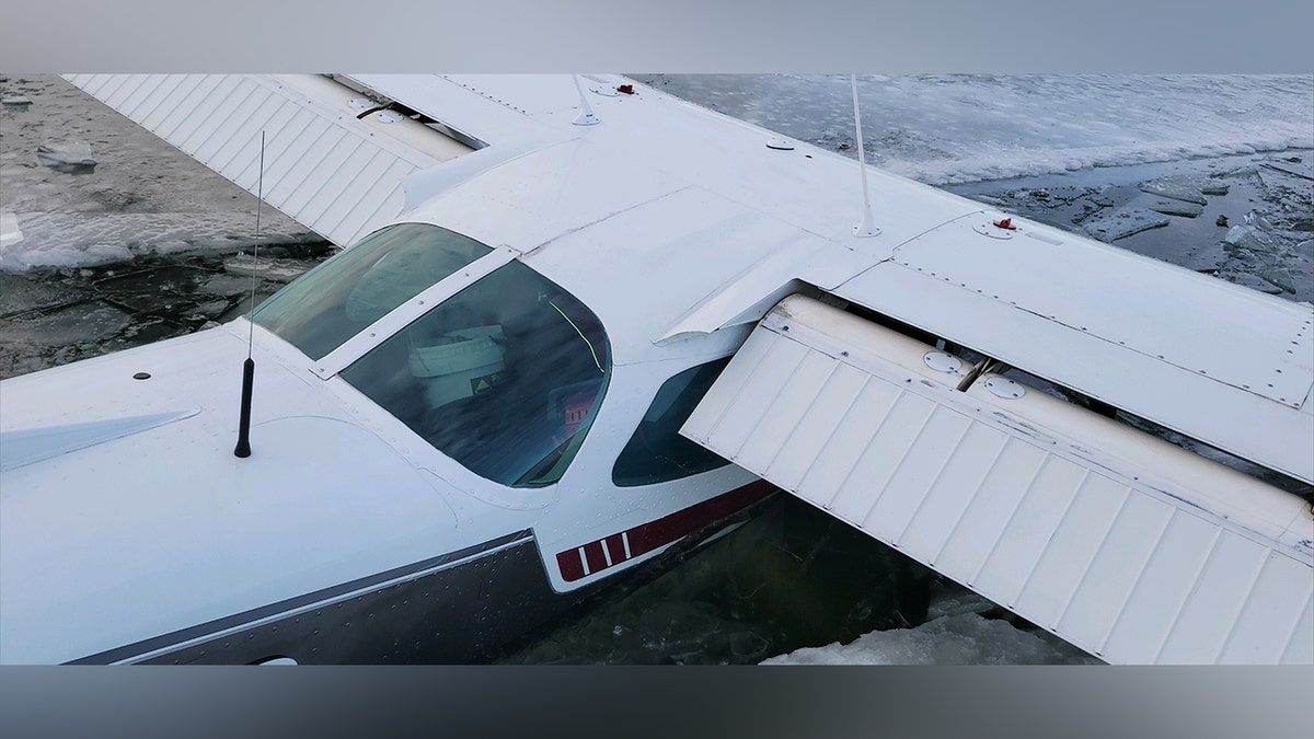 Cessna 172 Sky Hawk submerged in water
