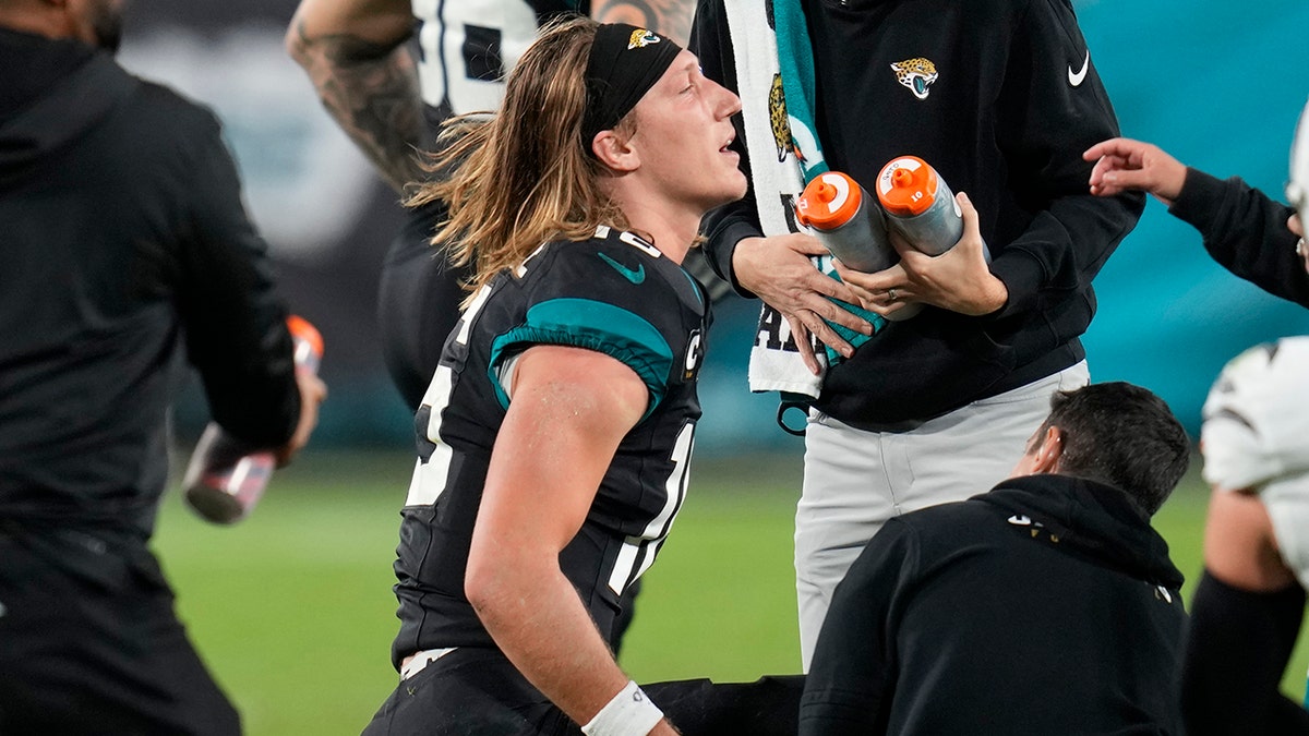 Trevor Lawrence Return Up In The Air After Jaguars Confirm High Ankle ...