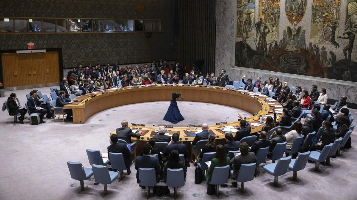 UN Security Council votes to increase Gaza aid, US and Russia abstain