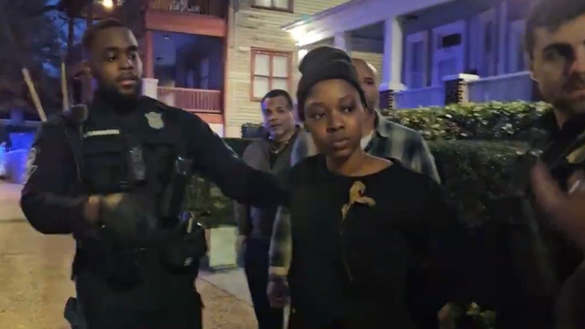 Florida woman Laneisha Shantrice Henderson being arrested by police