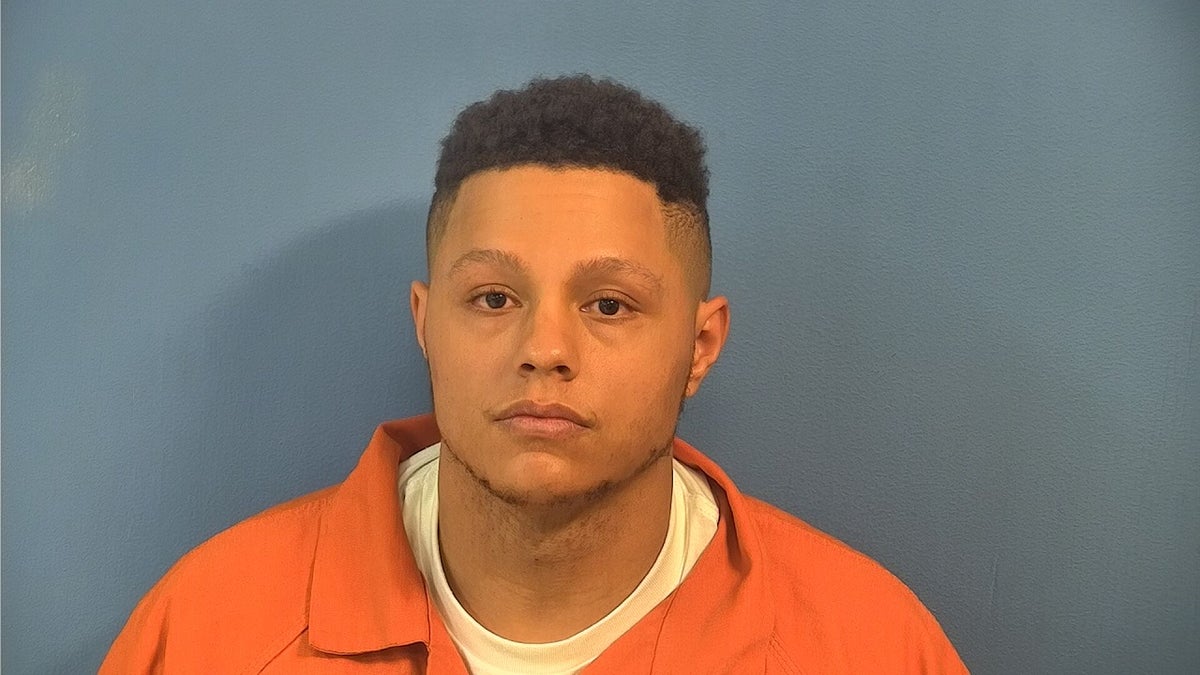 Florida man shoots, kills half-brother who was looking for lost cell phone on Christmas 2 Mugshot of Kendall Yarborough