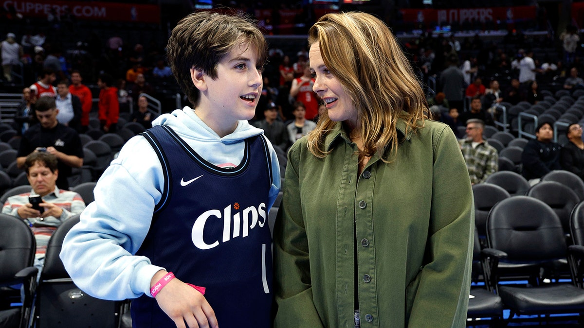 alicia silverstone and her son Bear