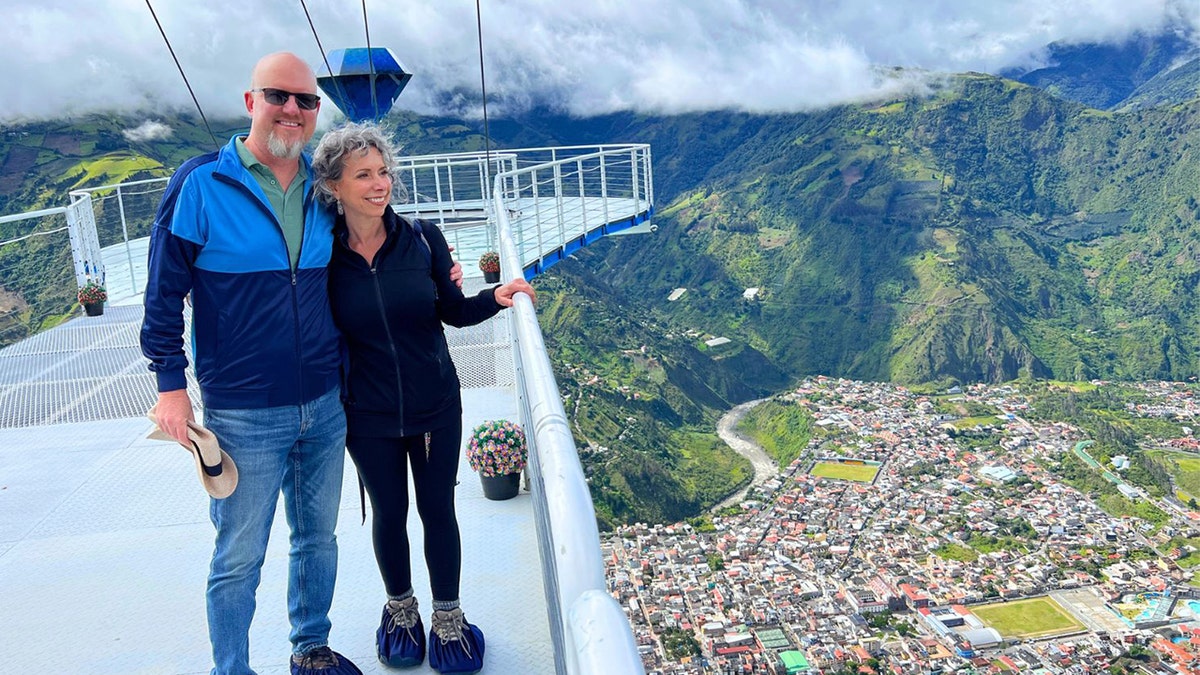 jp stonestreet and amelia basista in cunca ecuador