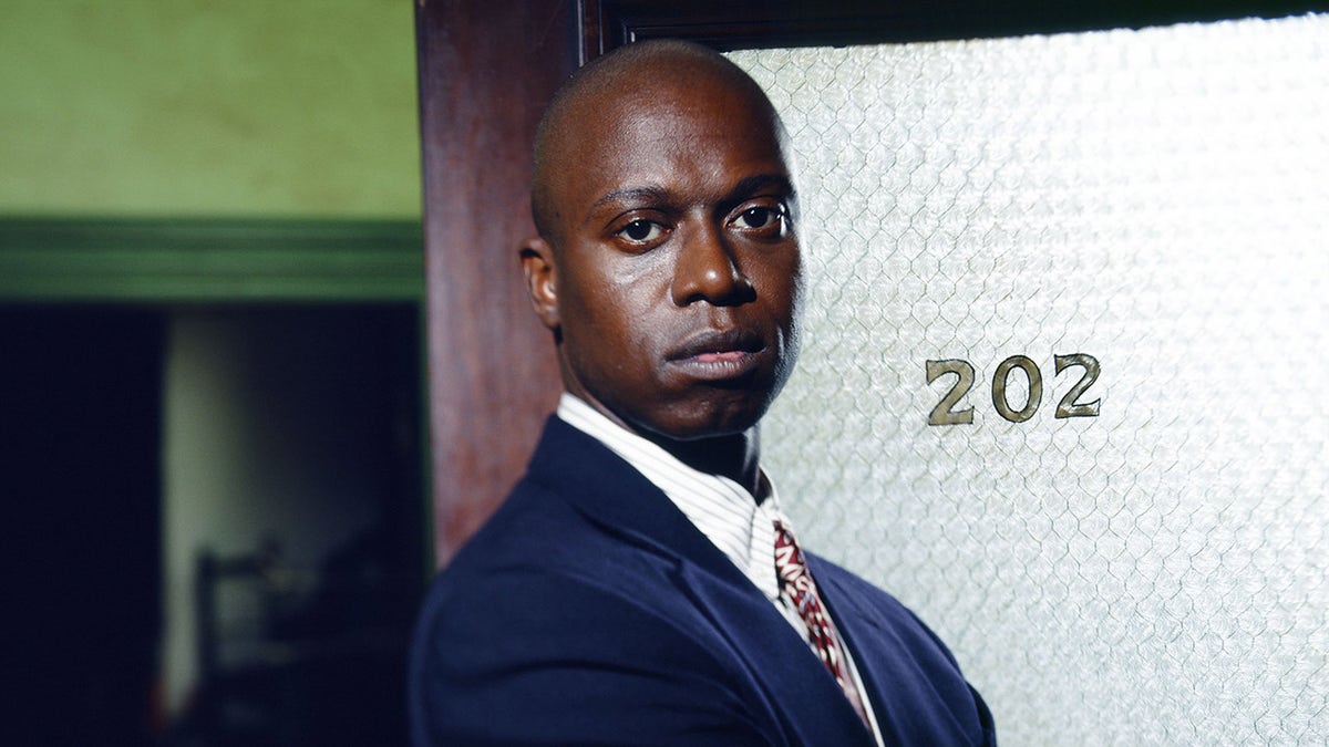 Andre Braugher stars as a detective on cop show Homicide