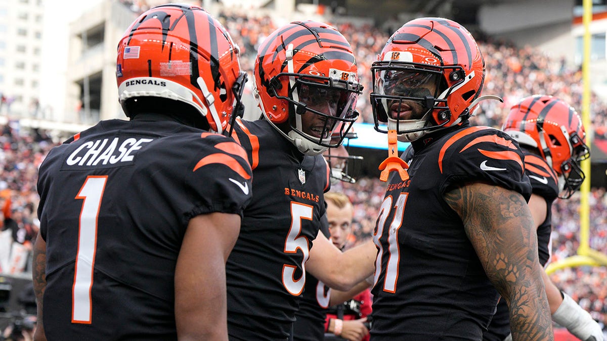 Bengals overcome two-touchdown deficit for wild overtime win over Vikings 2 Bengals receivers