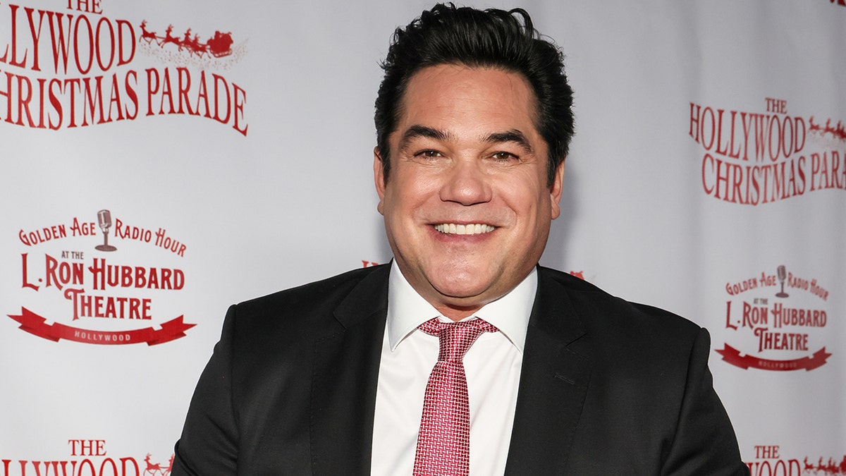 Dean Cain on the red carpet