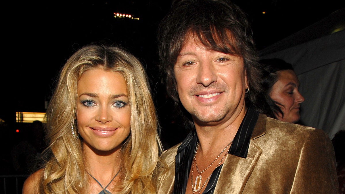 A photo of Denise Richards and Richie Sambora