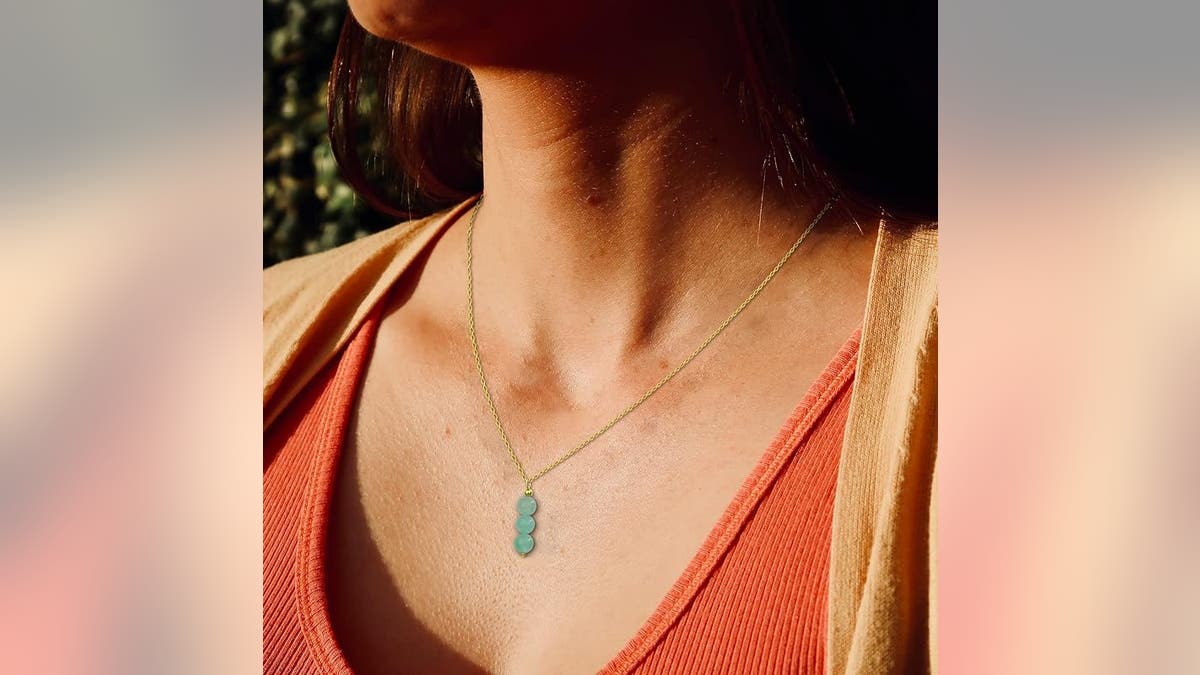 SmileBelle Jade necklace for women