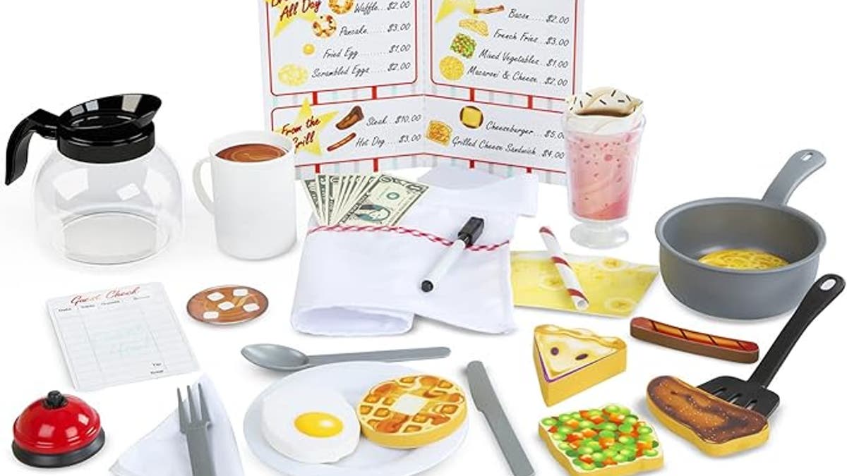 Melissa & Doug Star Diner Restaurant Play Set