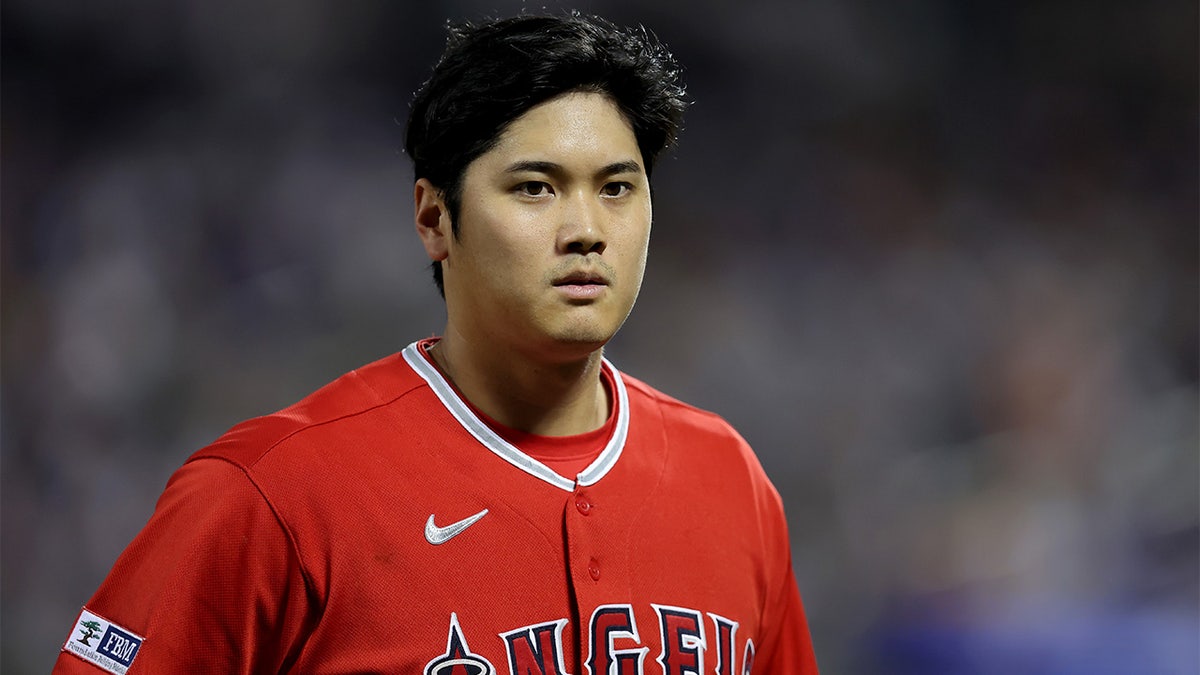 Shohei Ohtani plays against the Mets
