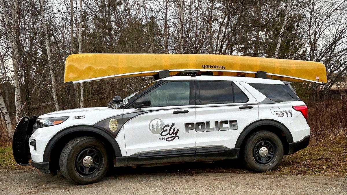 Canoe mounted to Ely, Minnesota, squad car