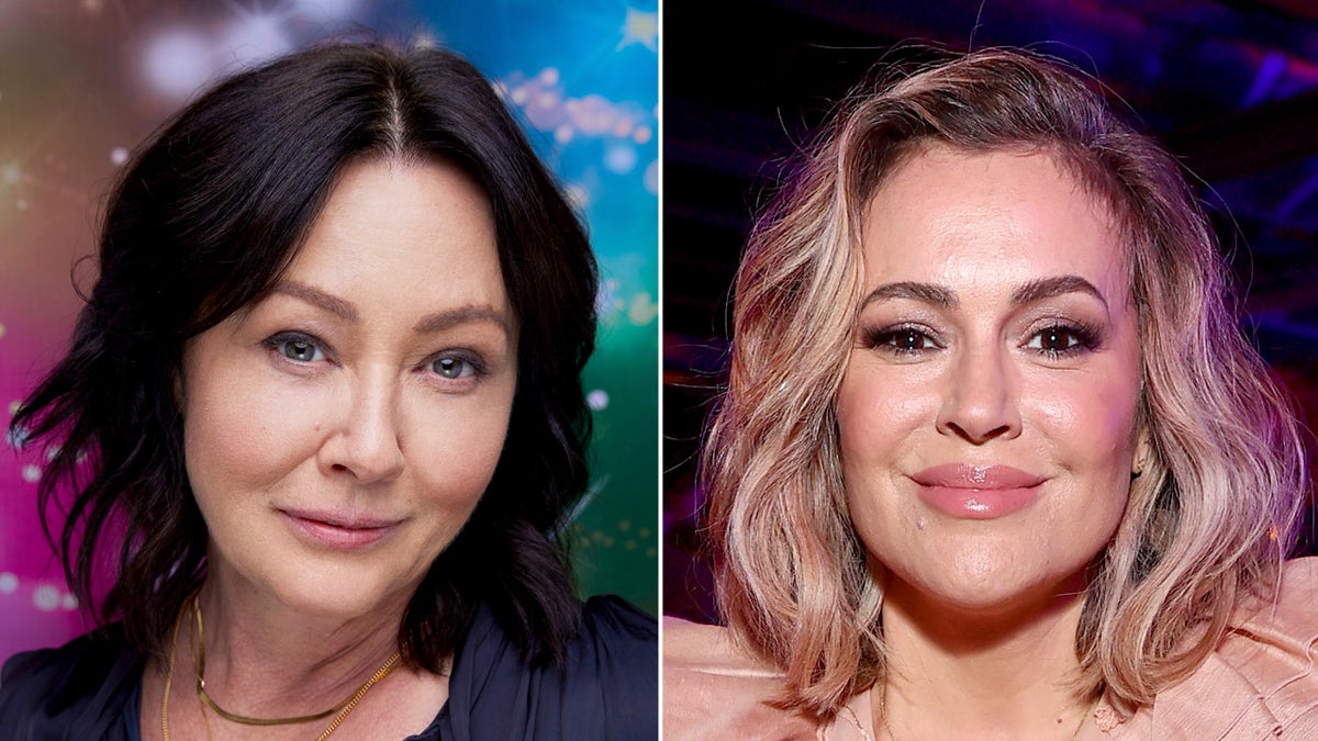 Shannen Doherty and Charmed co-star Alyssa Milano