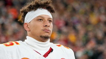 Chiefs star Mahomes offers take after controversial no call in loss to Packers