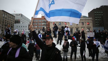 Bus company leaves pro-Israel supporters stranded en route to rally: 'it’s obvious what happened here'
