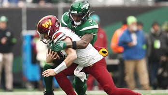 Jets' Jordan Whitehead smacks ref in face celebrating sack on Commanders' Sam Howell