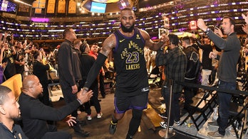 Lakers' black alternate uniforms nixed for In-Season Tournament game due to potential clash with court: report