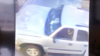 California alleged thief caught on camera ramming SUV into Lululemon storefront, taking off with clothing