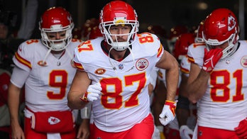 Travis Kelce smitten over Patriots fans' treatment of Taylor Swift despite boos from 'Brads and Chads'